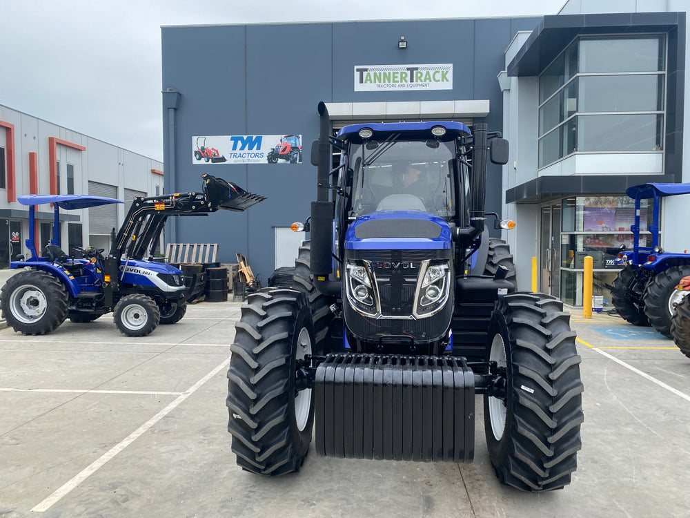 LOVOL M1804 TR, 180hp Cabin Tractor