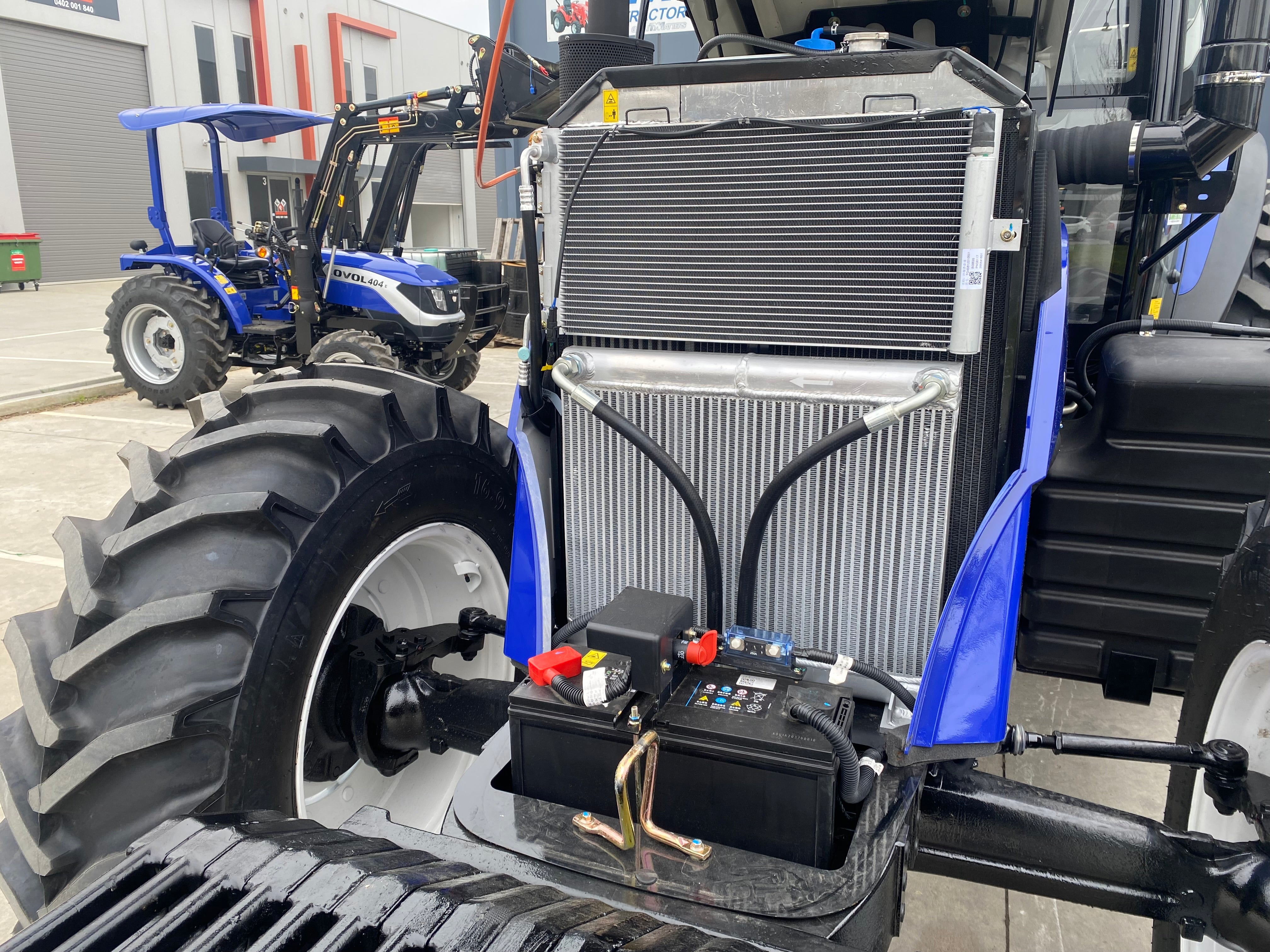 LOVOL M1804, 180hp Cabin Tractor