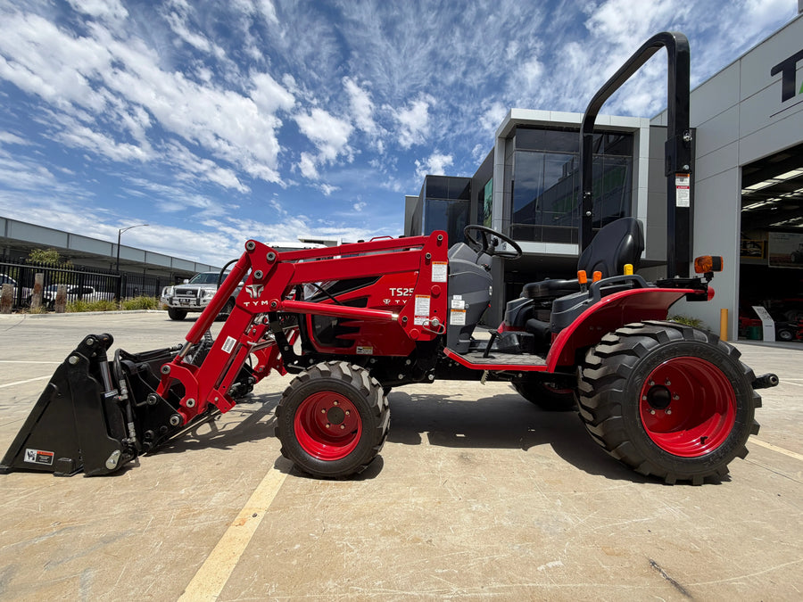 TYM TS25, 25hp Tractor with Front End Loader