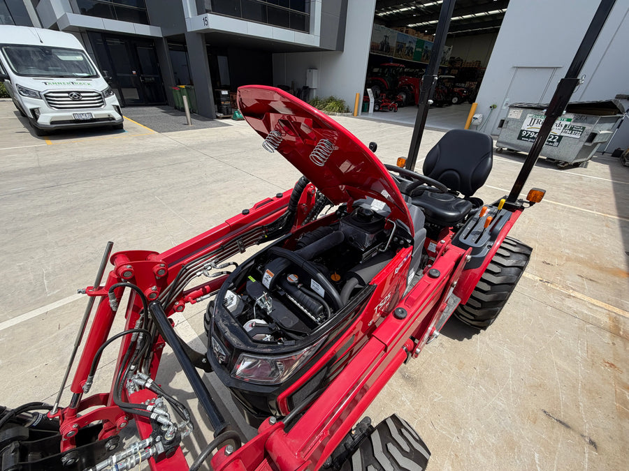 TYM TS25, 25hp Tractor with Front End Loader