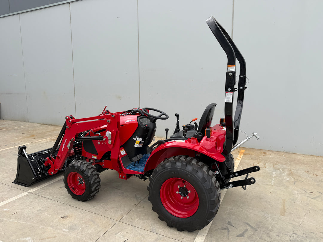 TYM T265, 25hp Tractor with Front end Loader