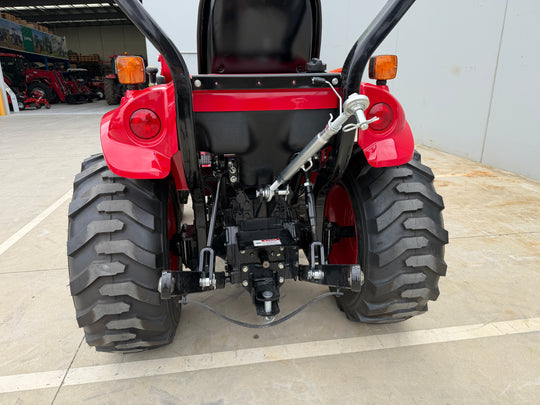 TYM T265, 25hp Tractor with Front end Loader