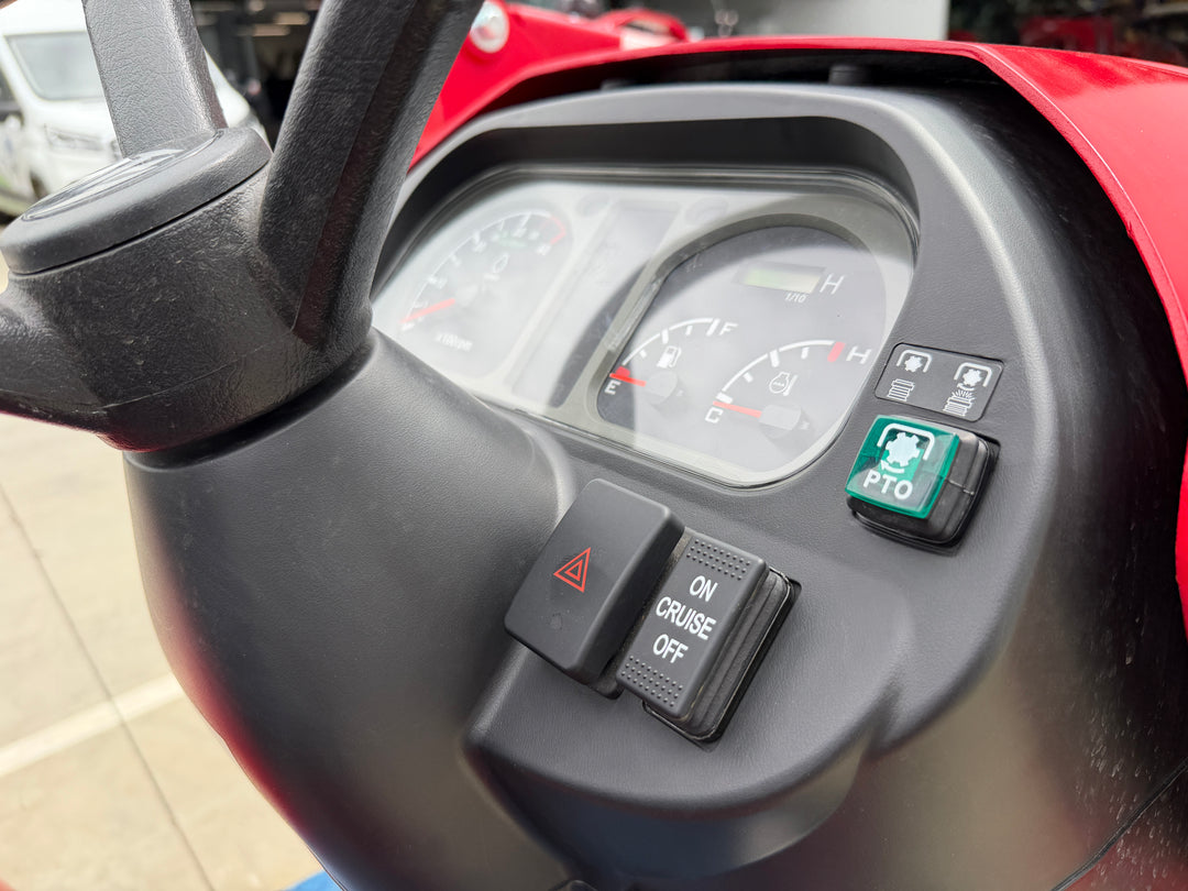 TYM T265, 25hp Tractor with Front end Loader