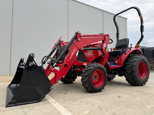 TYM T265, 25hp Tractor with Front end Loader
