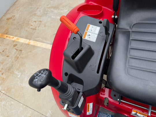 TYM T265, 25hp Tractor with Front end Loader