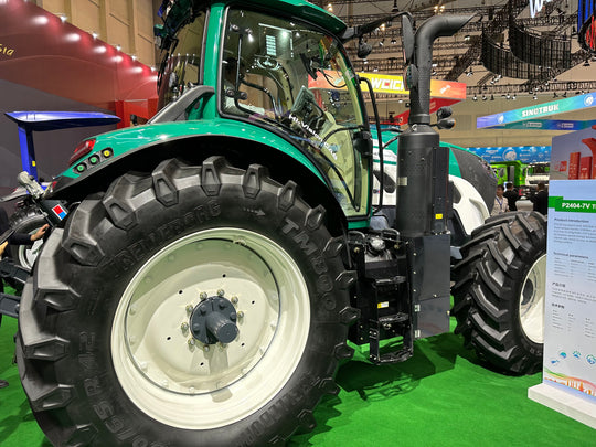 Lovol P7240, 240hp Tractor