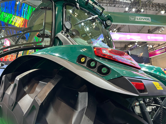 Lovol P7240, 240hp Tractor