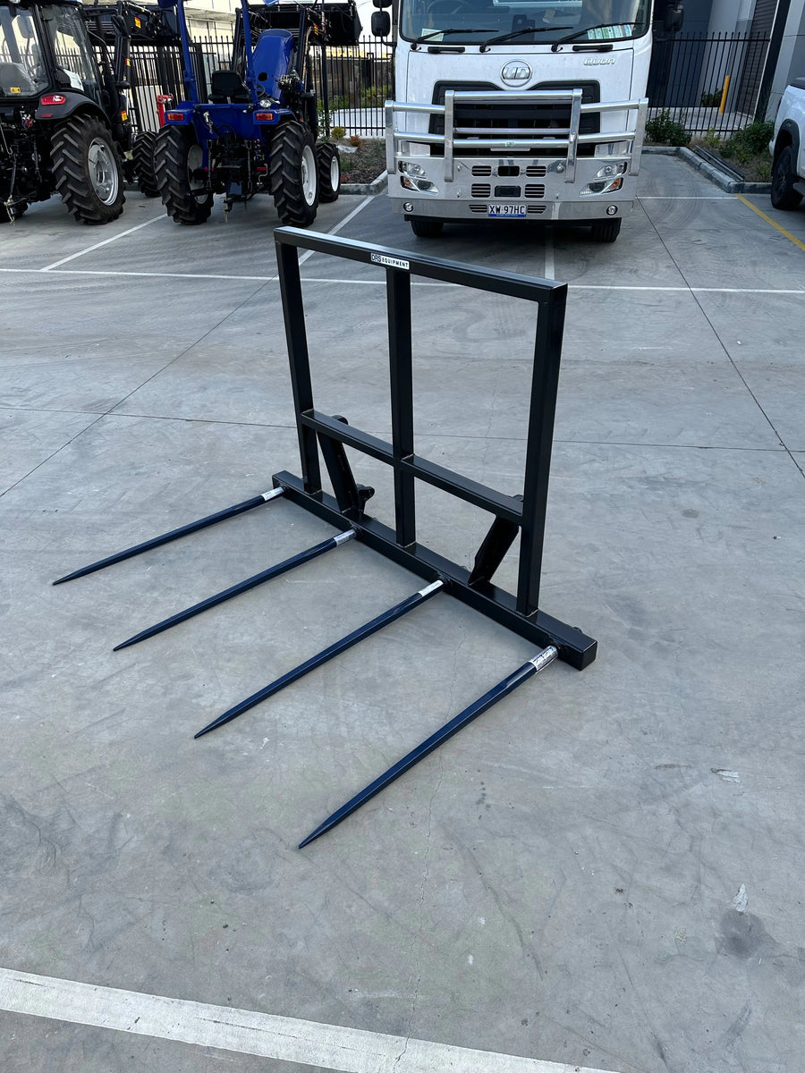DRS Equipment  4 Bale Spears