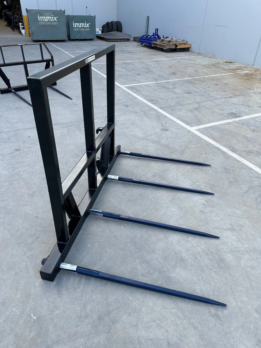 DRS Equipment  4 Bale Spears
