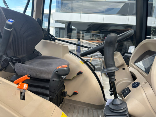 LOVOL P4100, 100hp Cabin