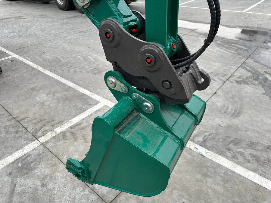 LOVOL FR36F-U 3.8 Tonne Cab Excavator