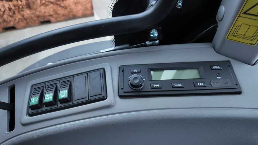 LOVOL M804 TB-3, 75hp Cabin