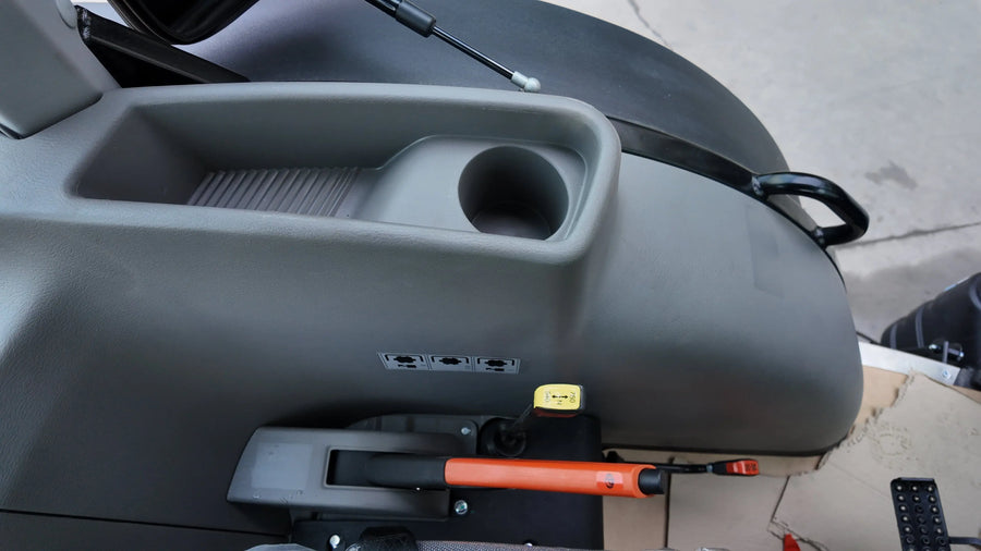 LOVOL M804 TB-3, 75hp Cabin