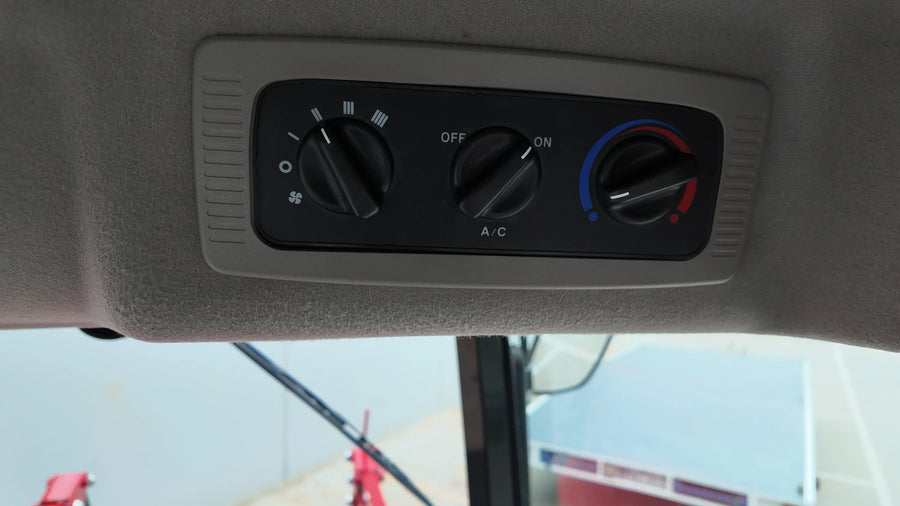 TYM  T503, 50hp Cabin