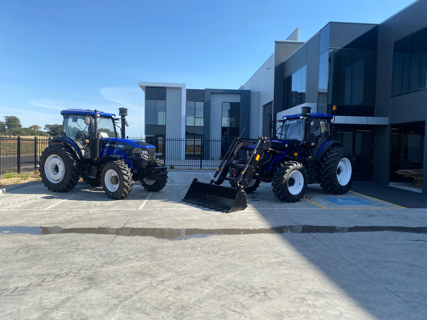 LOVOL M1504, 150hp Cabin Tractor